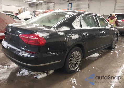 2016 Volkswagen Passat 1.8T Se из США, поврежденный, VIN 1VWBT7A31GC021009